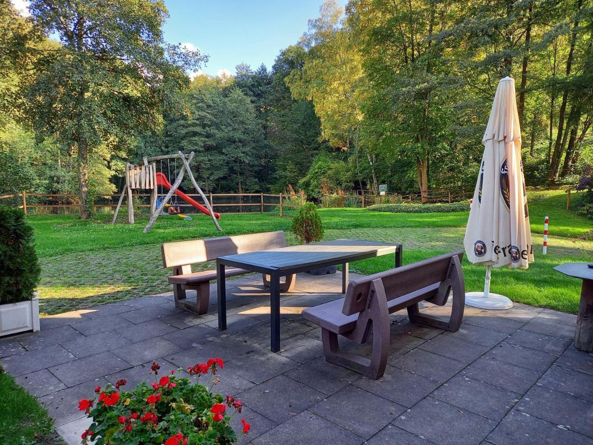 Ferienwohnung Am Waldsee Mit Schwimmbad แกร์นสบาค ภายนอก รูปภาพ