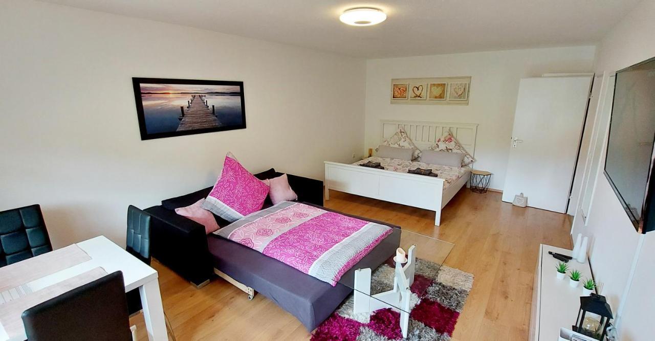 Ferienwohnung Am Waldsee Mit Schwimmbad แกร์นสบาค ภายนอก รูปภาพ
